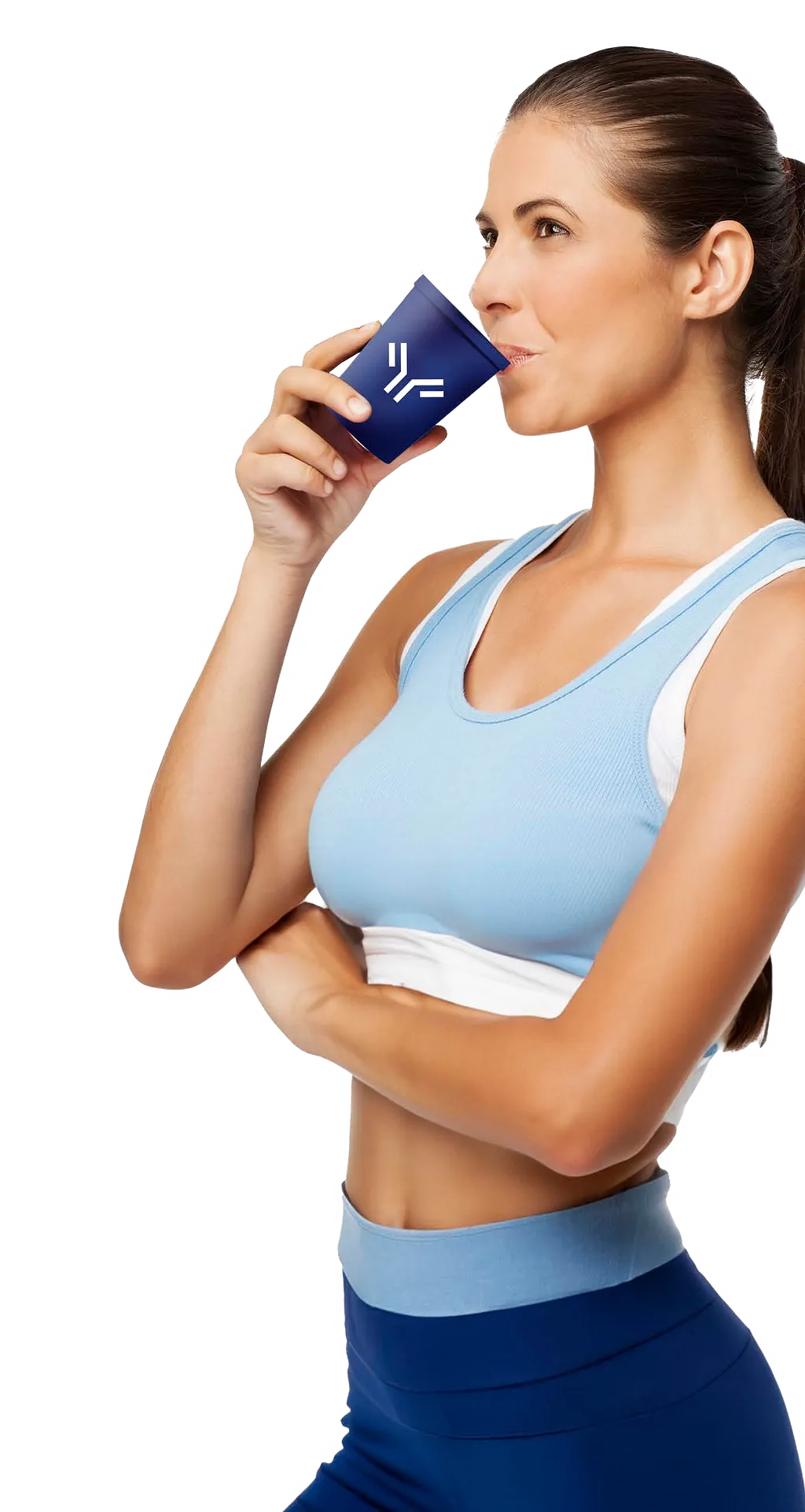 chica tomando un zumo